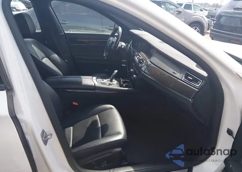 2013 BMW 740Li xDrive z USA, uszkodzony, nr VIN WBAYF4C5XDD127995